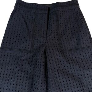 ANN TAYLOR Black Eyelet Culottes Wide Leg Cropped Pants Womens Size 6